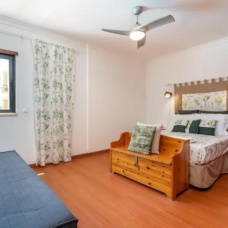 Alojamentos Santa Maria Apartment